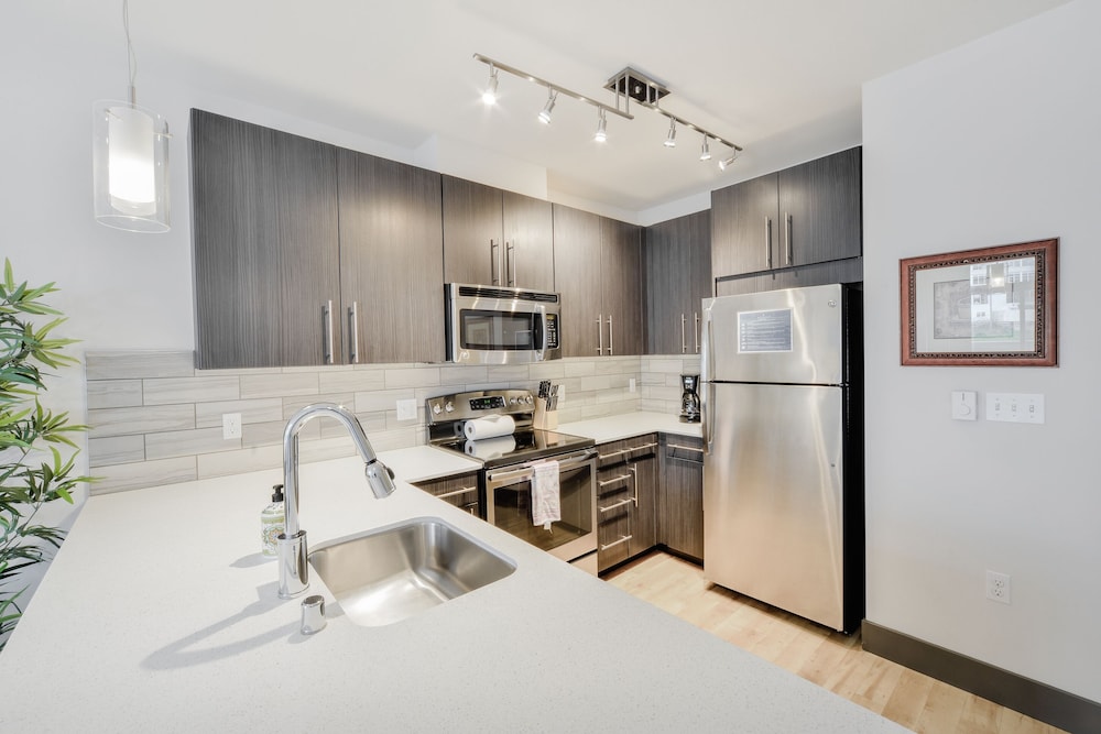 Belltown Waterfront Suites by Barsala - photo 14