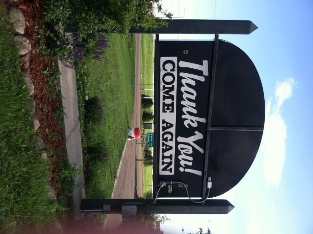 Dakota Winds Motel - photo 14