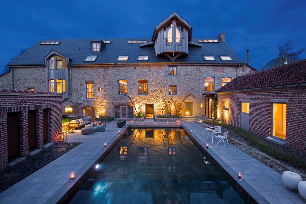 Ne5t Hotel Spa — Namur