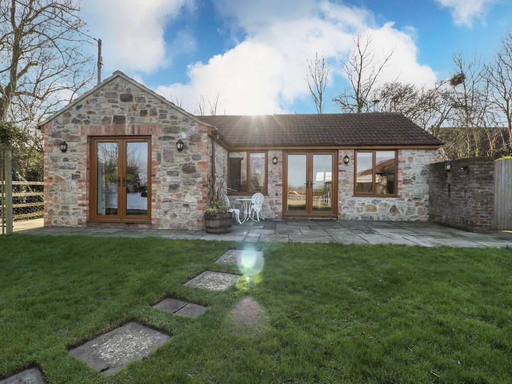 The Hide - carbon neutral hotel in Bridgwater