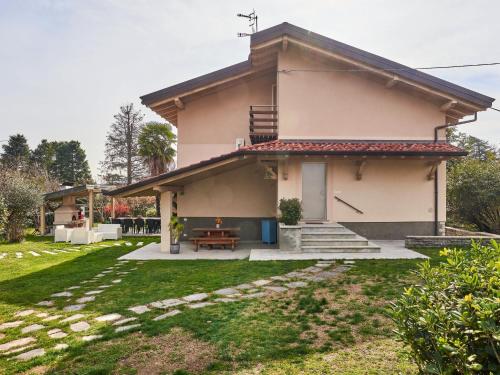 Villa Giuseppina by Interhome — Besozzo — photo 2