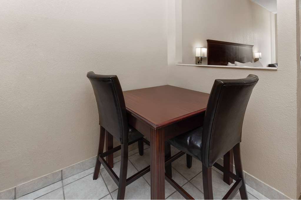 Baymont by Wyndham Houston Brookhollow - photo 19