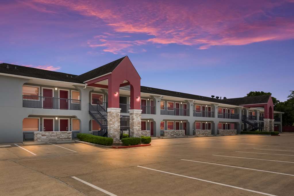 Best Western Huntsville Inn & Suites - photo 6