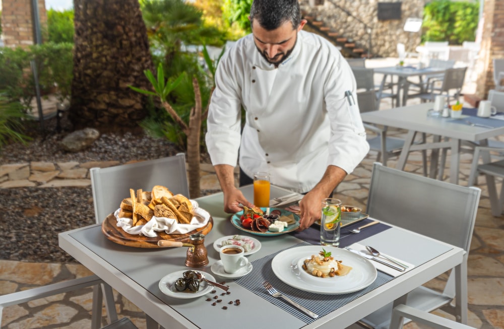 מזון ומשקאות