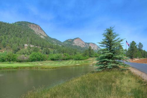 Tamarron Gambel Oak 747 Starlight Suite Durango CO — 4-Star Luxury Hotel in Durango, United States