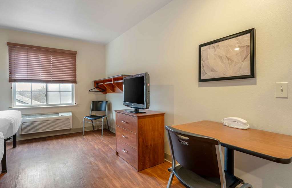 Extended Stay America Select Suites Indianapolis Greenwood - photo 24