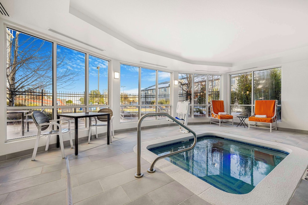 Hilton Garden Inn Colorado Springs Airport - photo 25