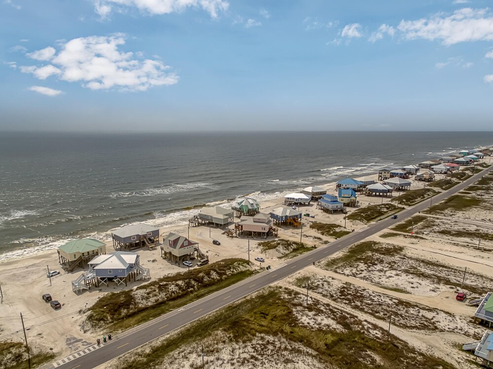 Wave Louder 105 Spanish Ct in Dauphin Island, United States