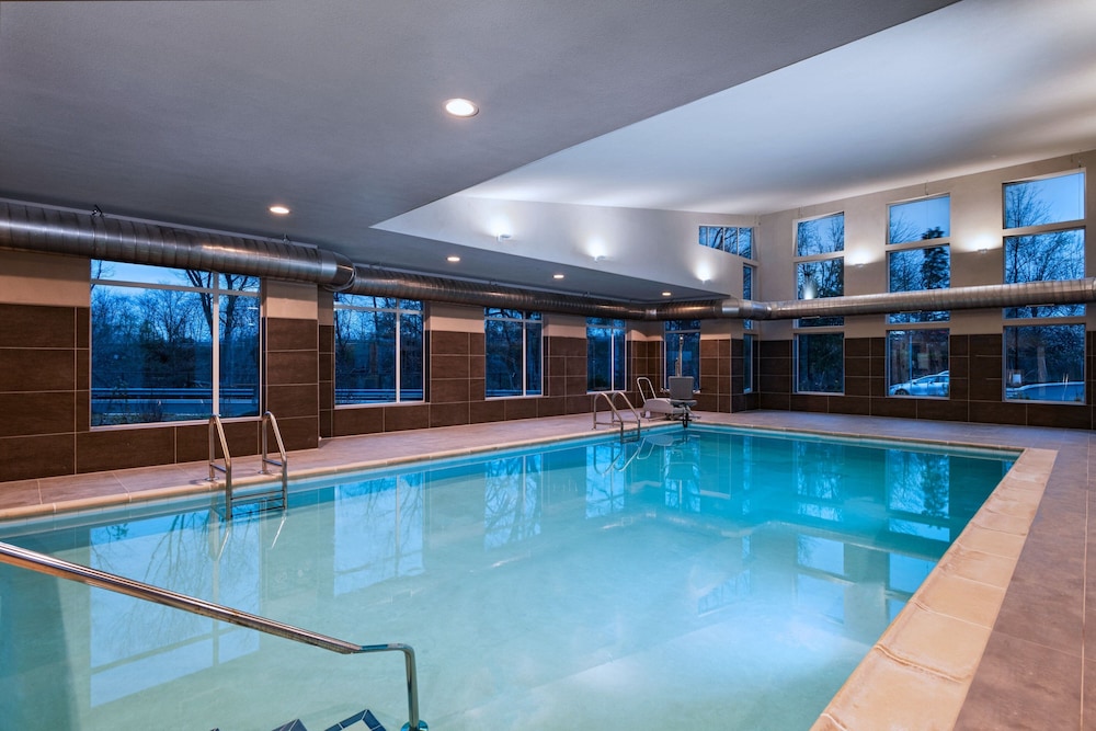 Residence Inn by Marriott New Brunswick Tower Center Blvd - photo 18