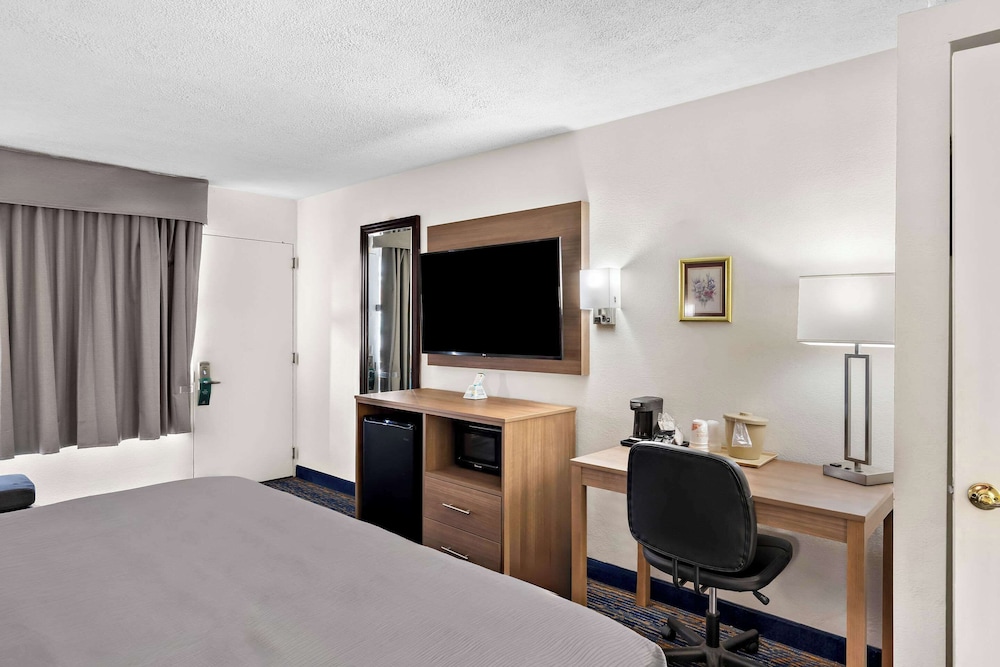 Quality Inn Luray - photo 17