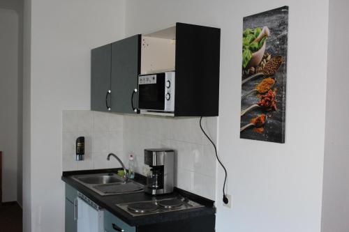 Apartment Hotel 24h Check in Free Parking and WiFi — hotel in Bergstedt