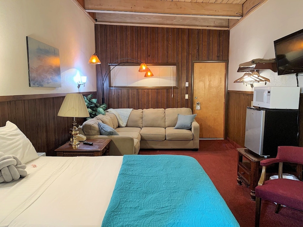 Breakers Boutique Inn - photo 48