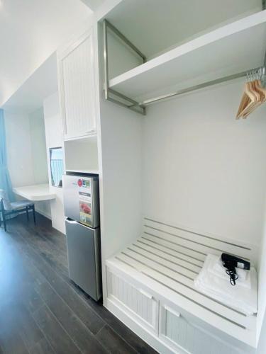 Căn hộ tầm nhìn biển và pháo hoa in Unknown City, Vietnam