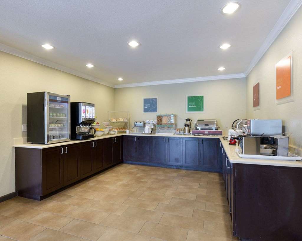 Comfort Suites near Westchase on Beltway 8 - photo 30