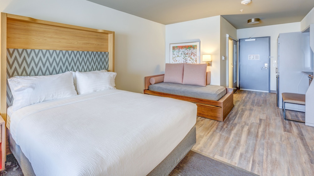 Holiday Inn & Suites Bellingham by IHG - photo 28