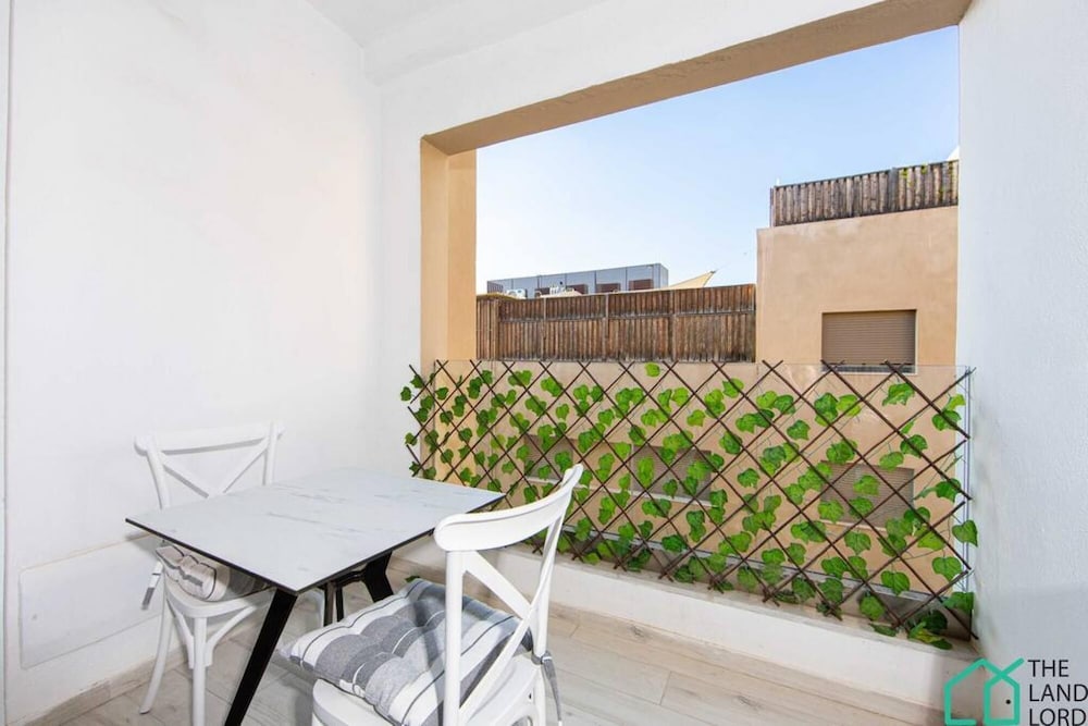 Residence Malaga B13 New cosy 1bd in La Marsa — 4-Star Luxury Hotel in Al Marsa, Tunisia