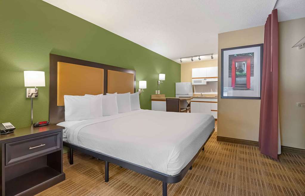 Extended Stay America Suites Washington DC Falls Church - photo 33
