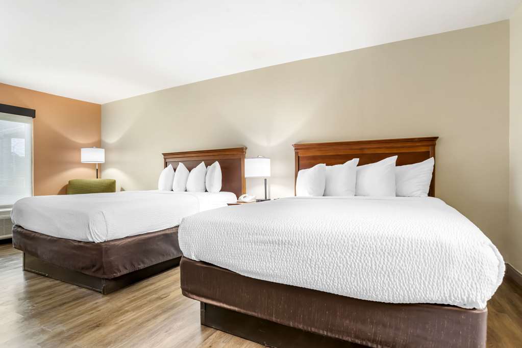 Econo Lodge Moss Point Pascagoula - photo 27