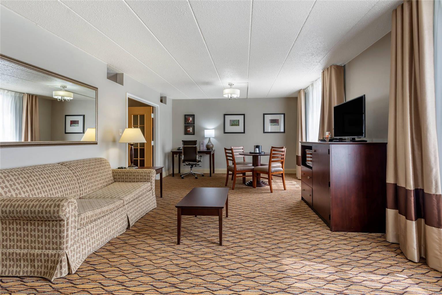 Comfort Inn & Suites Glen Mills West Chester - photo 17