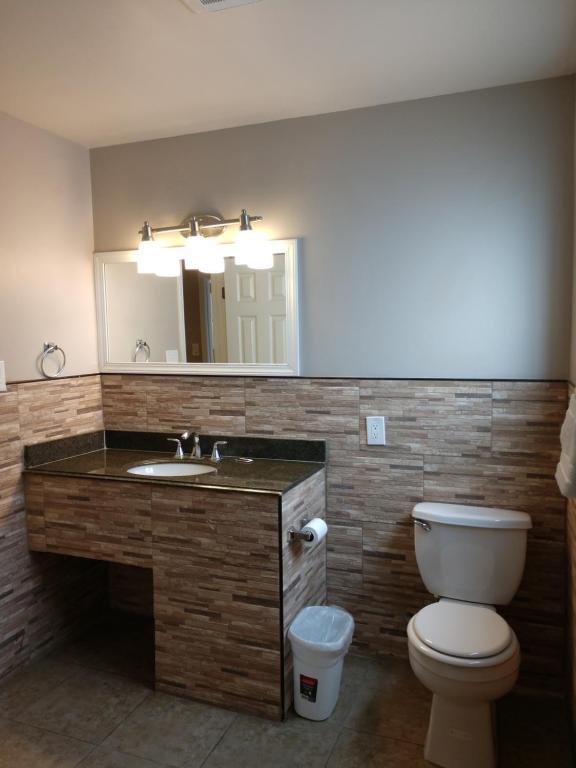 Bartlett Motel - photo 13