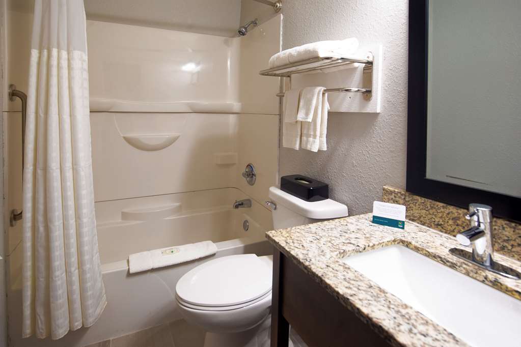 Quality Inn & Suites Hammond Near I 8090 - photo 22