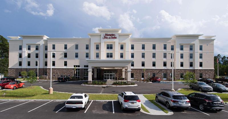 Hampton Inn & Suites Fayetteville - featured photo