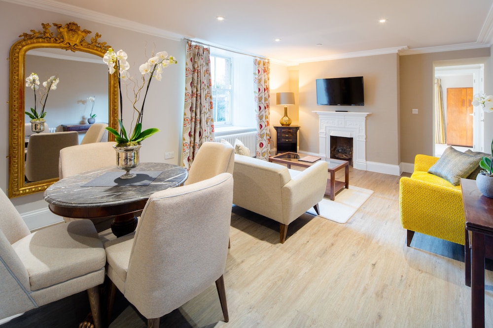 Beech House — 4-Star Luxury Hotel in Bristol, United Kingdom