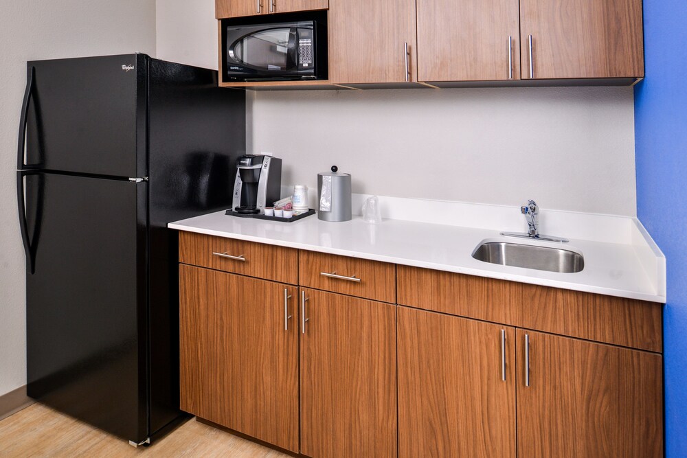 Holiday Inn Express & Suites Siloam Springs by IHG - photo 2