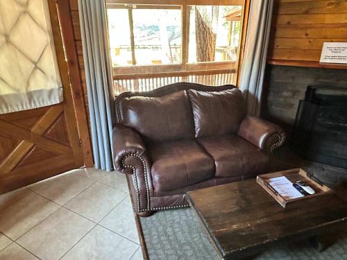 Forest Cabin 1 Hunters Blind — Payson — photo 2