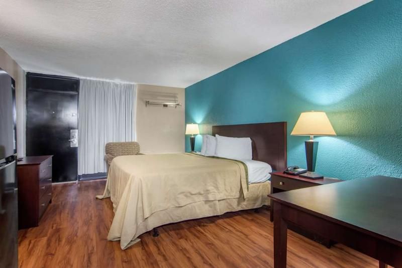 Suburban Extended Stay Hotel - photo 19