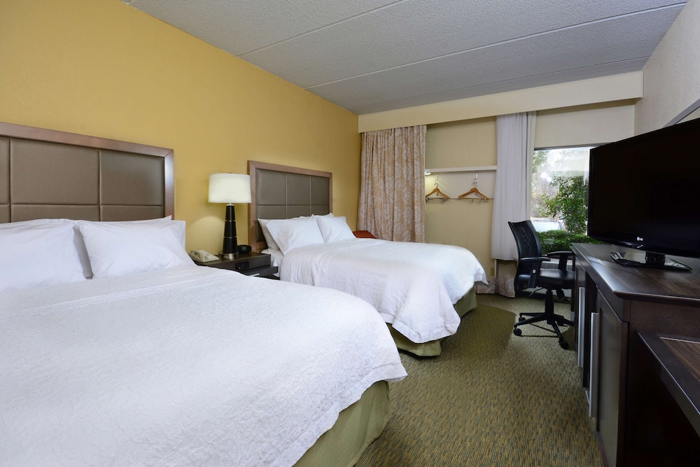 Hampton Inn Raleigh Town Of Wake Forest - photo 10