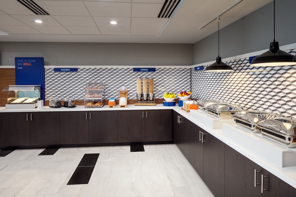 Holiday Inn Express Washington DC Downtown by IHG - photo 31