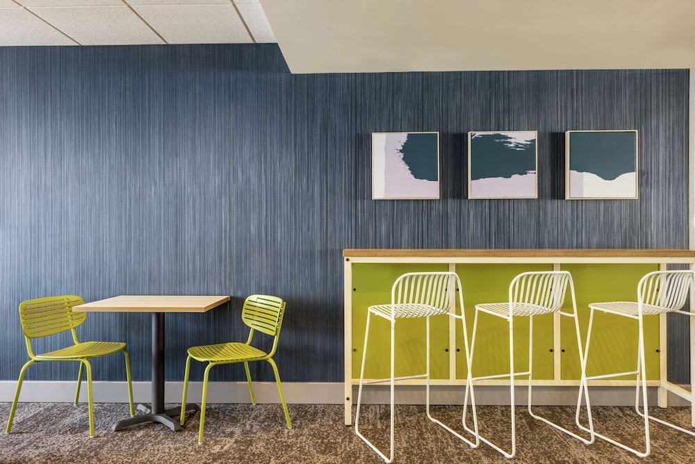 Spark by Hilton Germantown Washington DC North - photo 33
