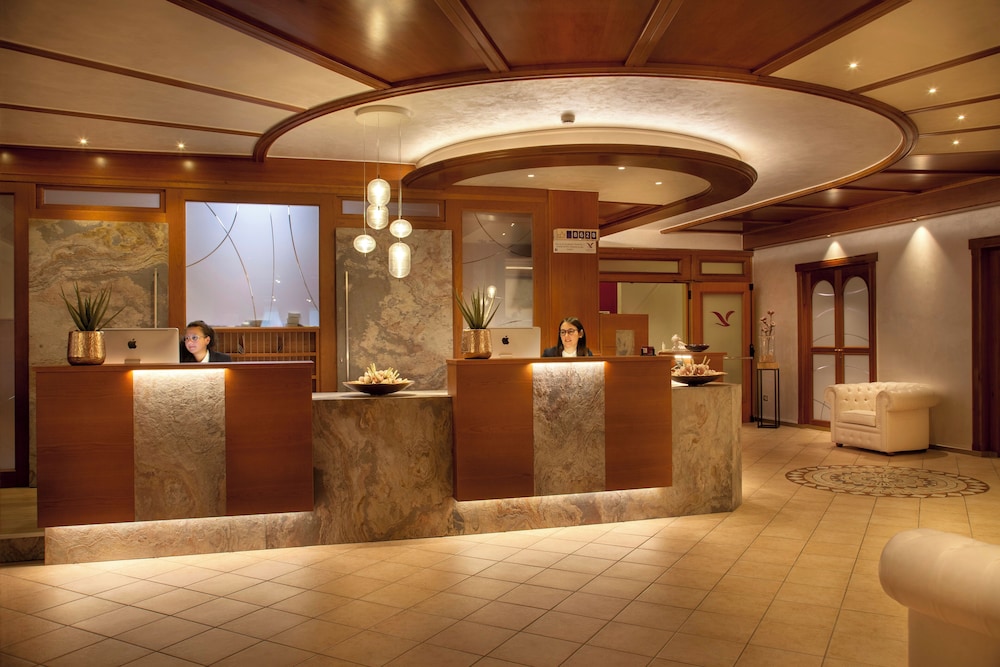 Adler Meryem Wellness Hotel — Andalo — photo 3