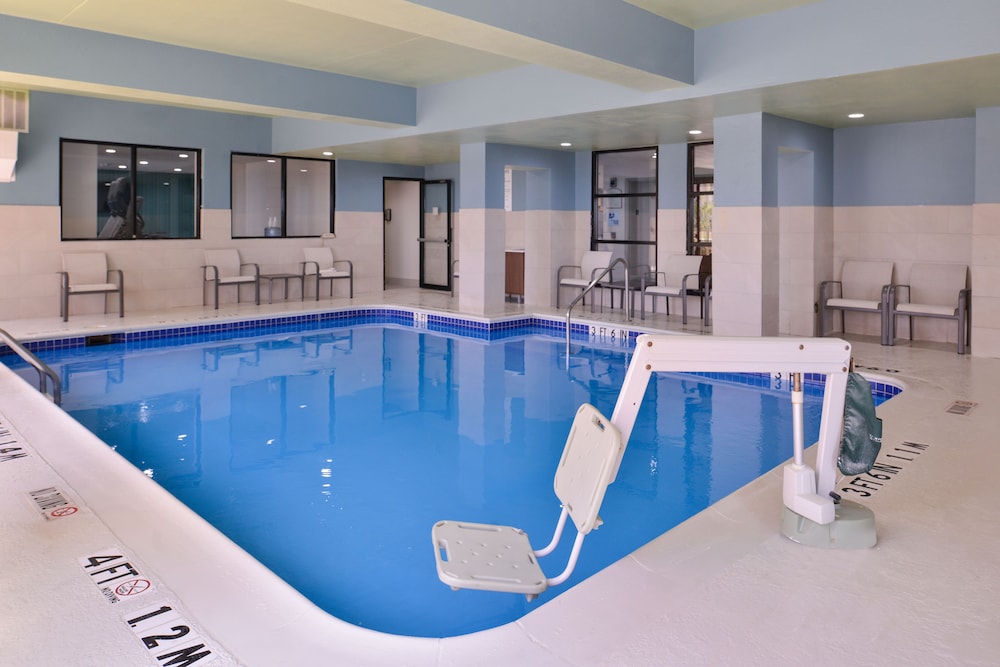 Holiday Inn Express Hotel & Suites Mesquite by IHG - photo 24