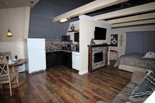 Snuggle Inn - photo 7