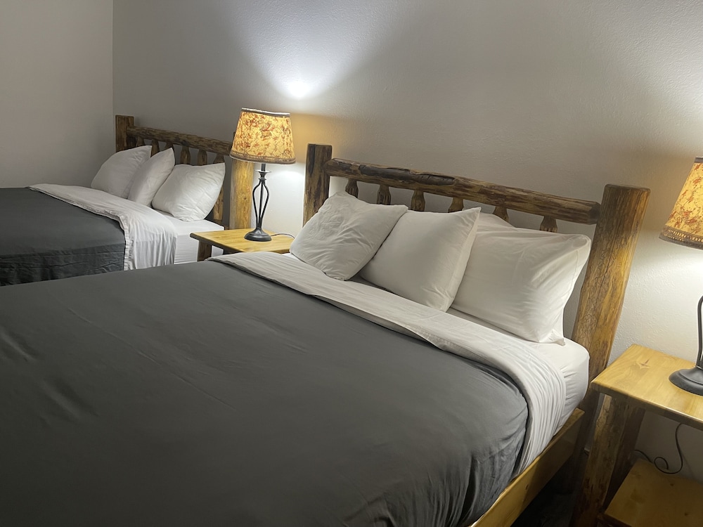 Kootenai Valley Motel - photo 21