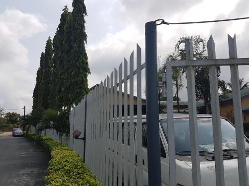 520 Asdam Lodge Hotel