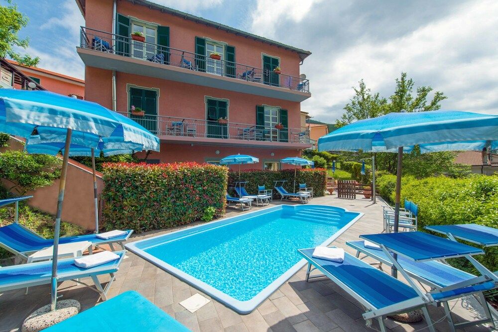 Hotel Ca’ De Berna pet-friendly hotel Balestrino