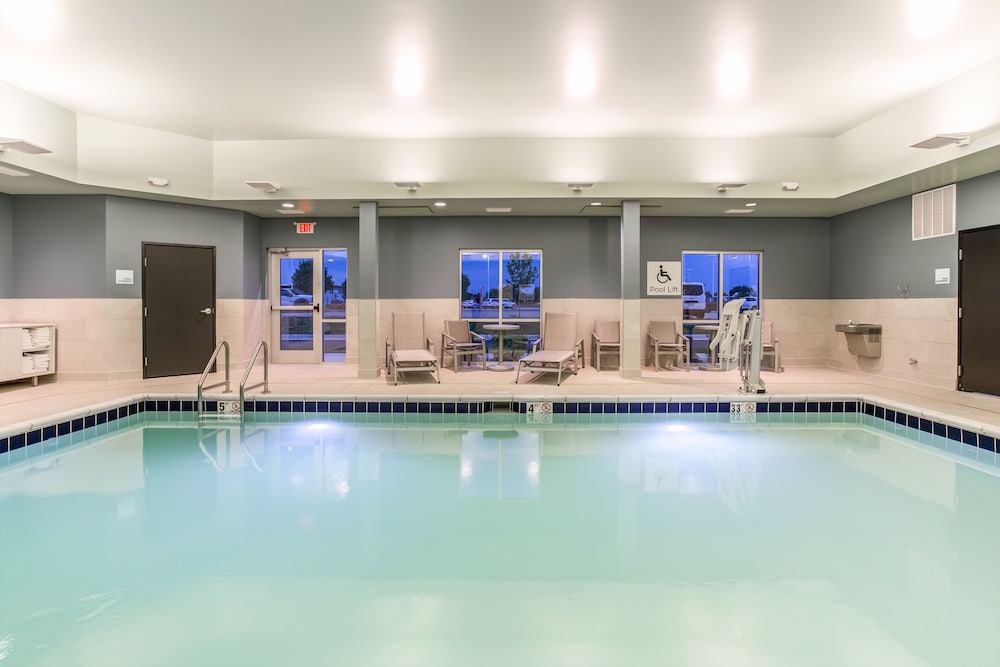 Holiday Inn Express & Suites Ottawa - photo 42