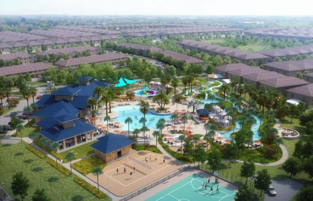 Ohana Gathering House New Home New Resort Free Pool Heat 5min Walk To Lazy River — 4-Star Luxury Hotel in Davenport, United States