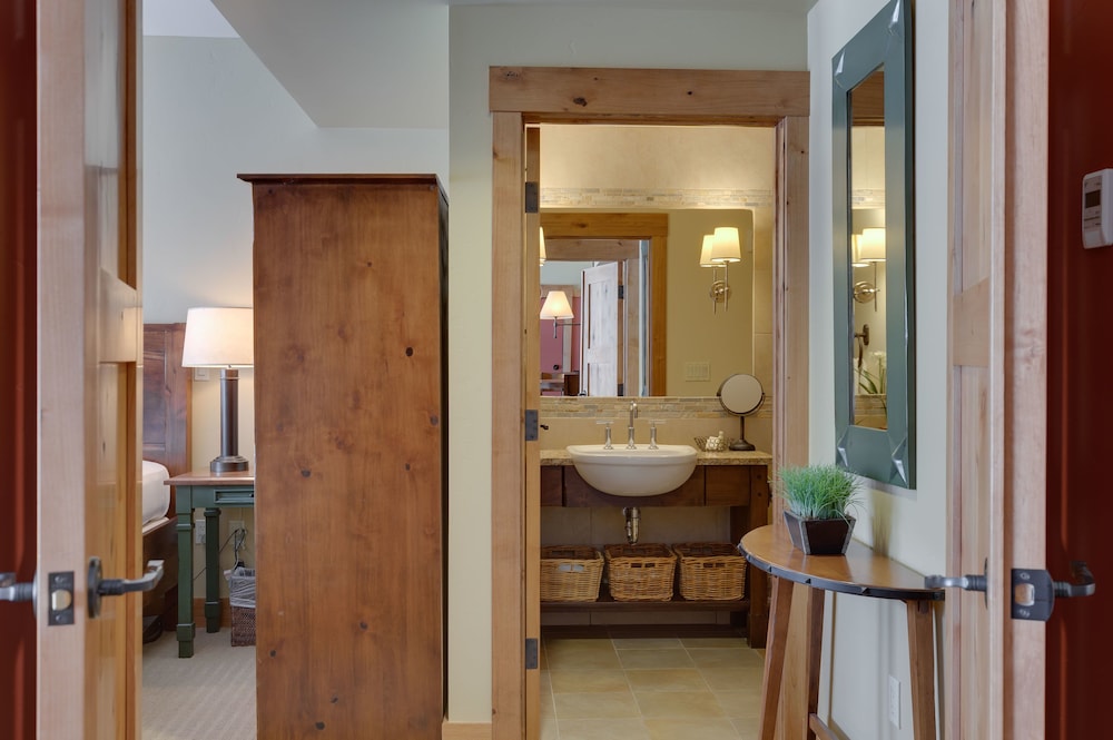 The Lodge at Bronze Buffalo Ranch - photo 22