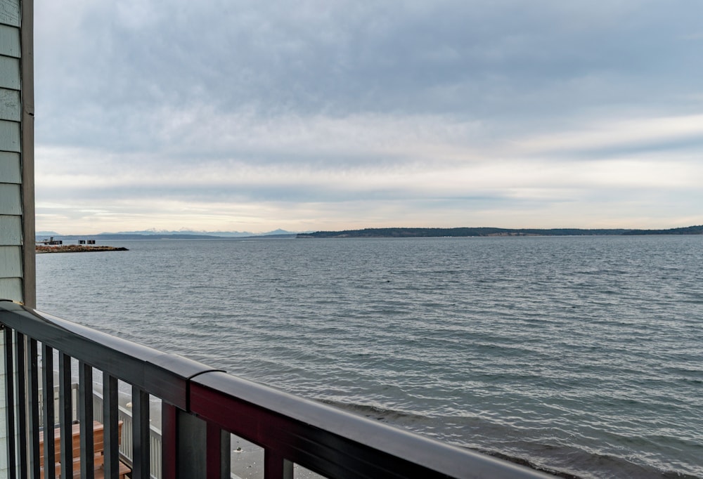 Water Front Inn - photo 41