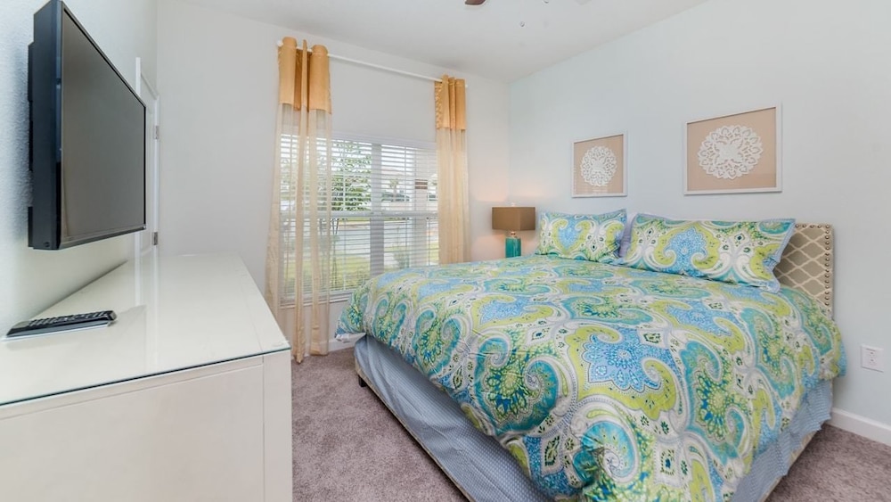 Grhdog9029 Champions Gate Resort 4 Bed 3 Baths Townhouse - photo 12