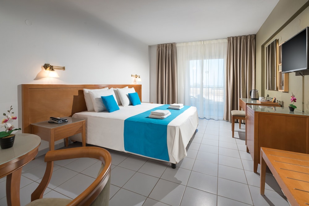 Aeolian Village Beach Resort — Eresos — photo 5