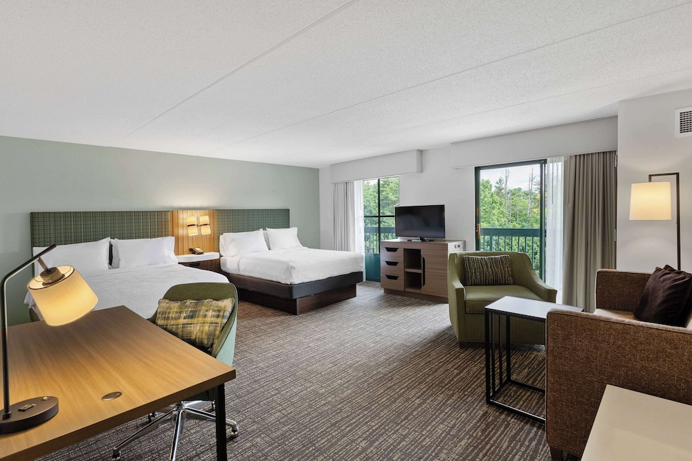 Hampton Inn & Suites Lake George - photo 45