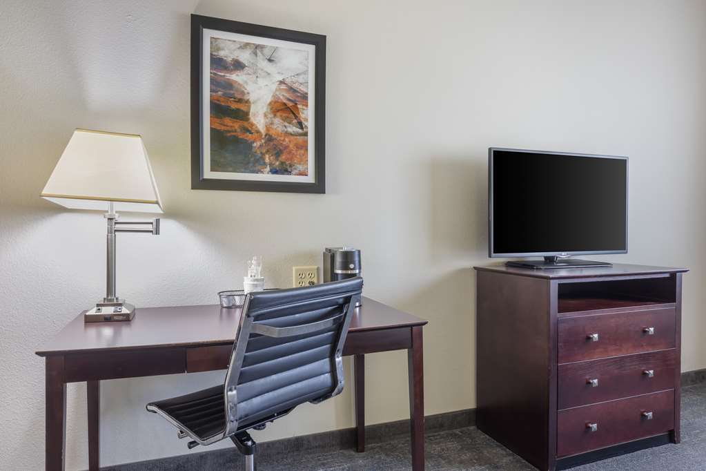 Best Western Plus Mansfield Inn & Suites - photo 19