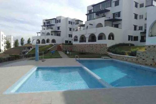 Complexe Bella Vista Cabo Negro Martil Mdiq avec Piscines Plage WIFI — 4-Star Luxury Hotel in Cap Negro Ii, Morocco