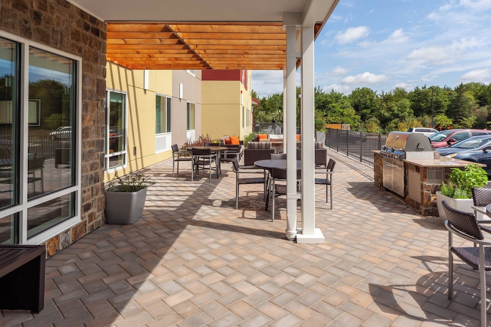 TownePlace Suites by Marriott Front Royal - photo 33