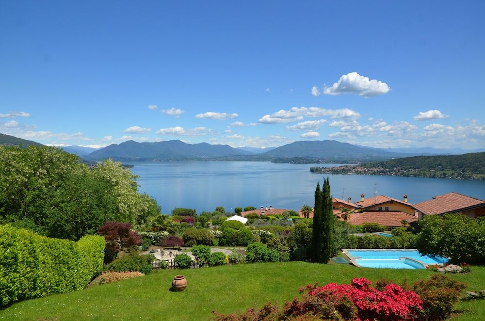 Villa Eva — 4-Star Luxury Hotel in Meina, Italy